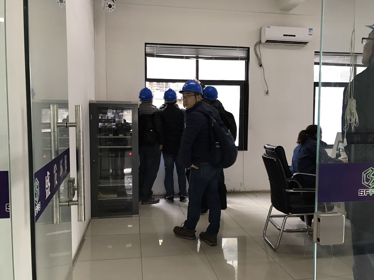 中電環(huán)保朱顏勛市場(chǎng)總監(jiān)到焦作萬(wàn)方項(xiàng)目部參觀(guān)考察