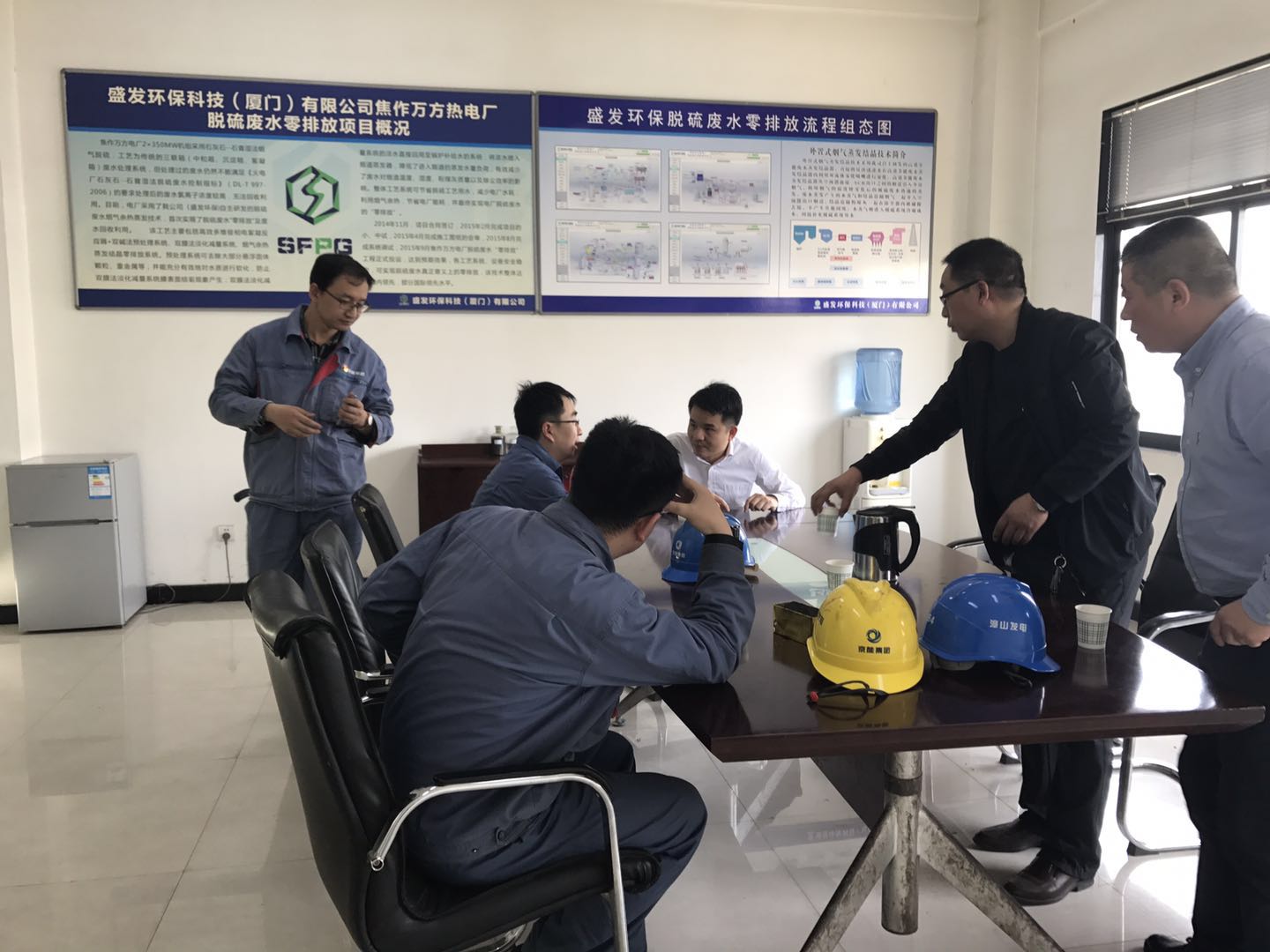 京能漳山熱電梁經理到焦作萬方項目部參觀考察